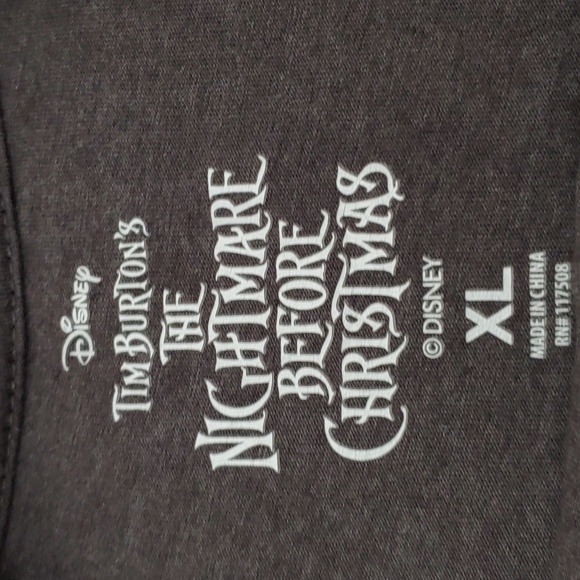 Disney Tim Burton's Boys Size XL The Nightmare Before Christmas Sequined Tee - Picture 4 of 5